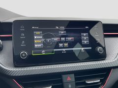 SKODA Kamiq Monte Carlo MATRIX PLA SHZ VC 5 J Garantie