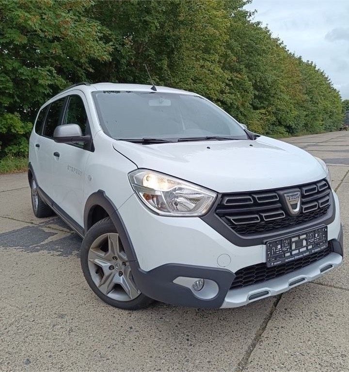 Image of Dacia Lodgy