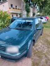 Volkswagen VW GOLF 4  IV 1.6 Automatik nur 80Tkm - Volkswagen Golf aus 2001: Iv