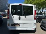 Renault Trafic Combi L2H1 2,9t Expression*9-Sitzer*Klima - Renault Trafic: 1.9