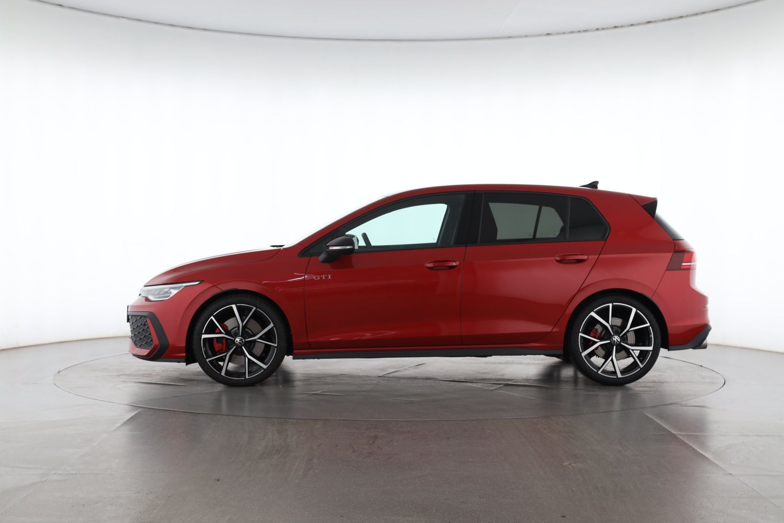Volkswagen Golf VIII GTI 2.0 TSI DSG NAVI LED 19 foto 3