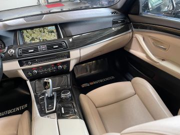 BMW 530 d xDrive *M-PAKET*HUD*AHK*BI-XENON*PANO*STHZ