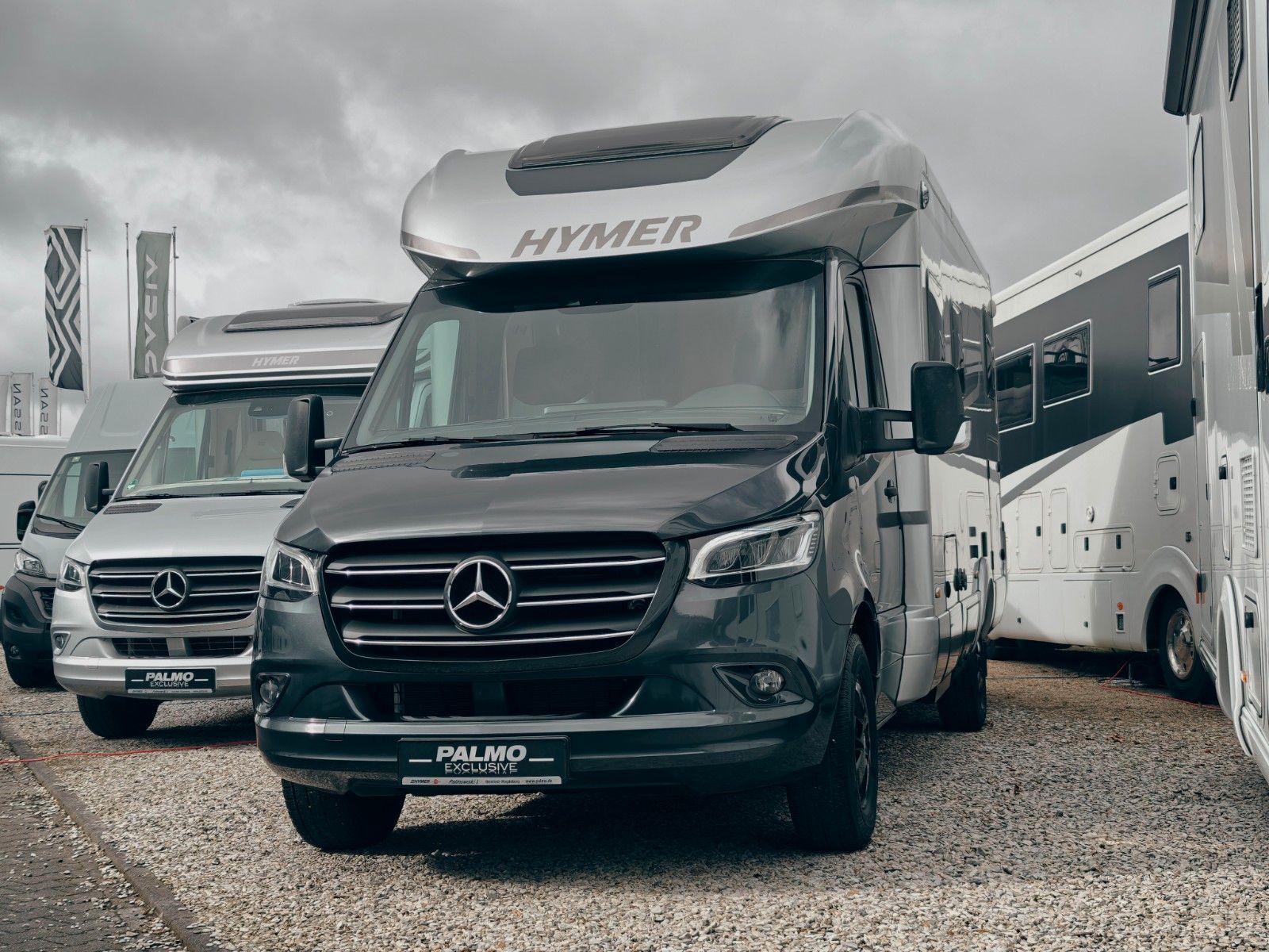 Fahrzeugabbildung HYMER / ERIBA / HYMERCAR B-KLASSE MC T 680 - AUS ERSTBESITZ