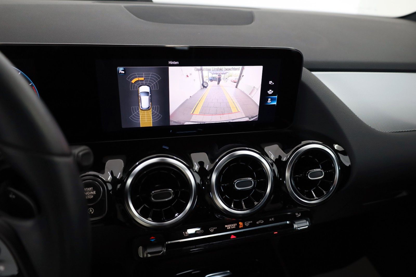 Fahrzeugabbildung Mercedes-Benz GLA 200 d Style, T.Leder,Navi,LED,SH,Kamera