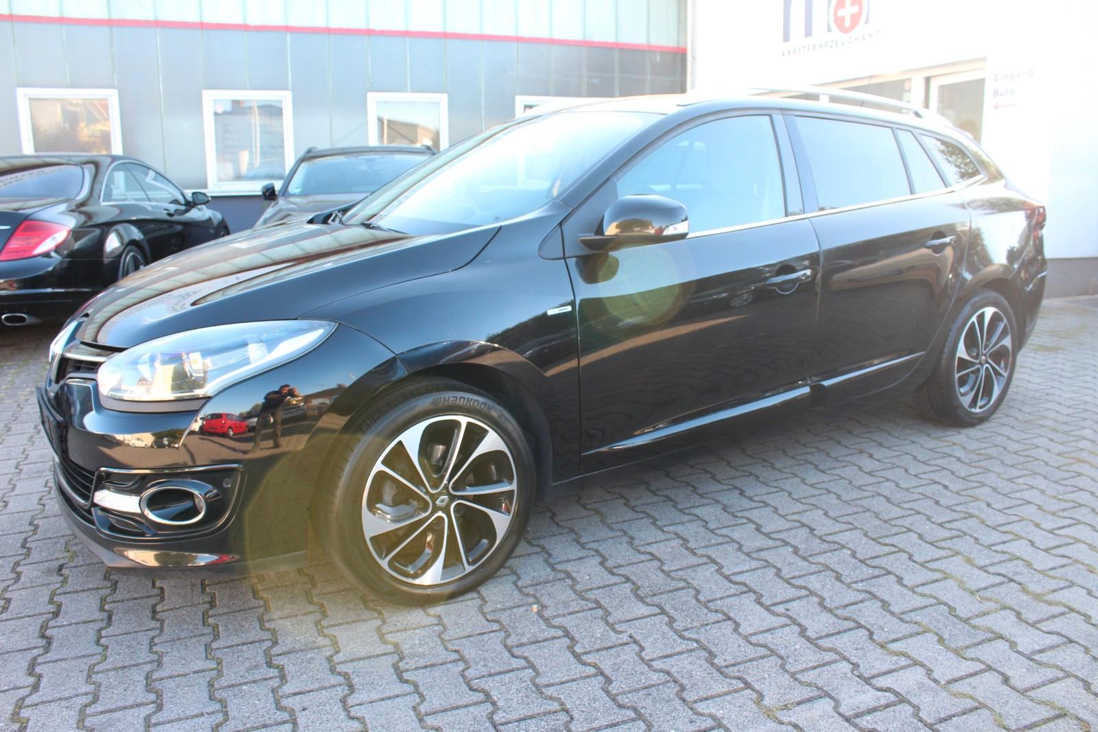 Renault Megane 2015 — вигляд ззаду