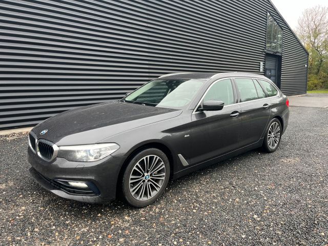 BMW 530i Touring Sport Line Aut. *LED*