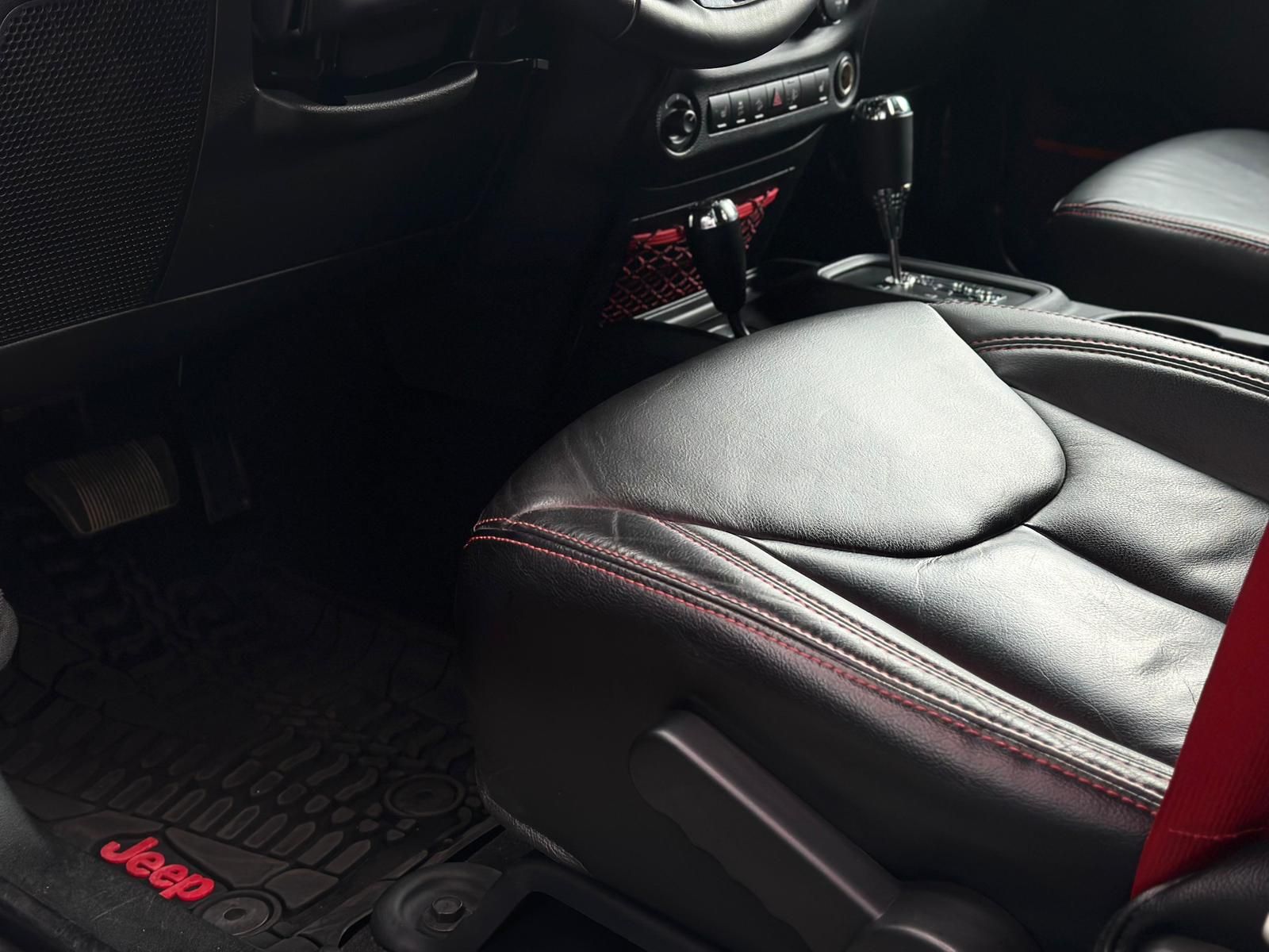 JEEP Wrangler 3.6 JK UNLIMITED RUBICON RECON EDITION - Image 17