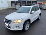 Volkswagen Tiguan 2.0 TDI DSG 4MOTION R-LINE Pano - Volkswagen Tiguan aus 2011: R Line