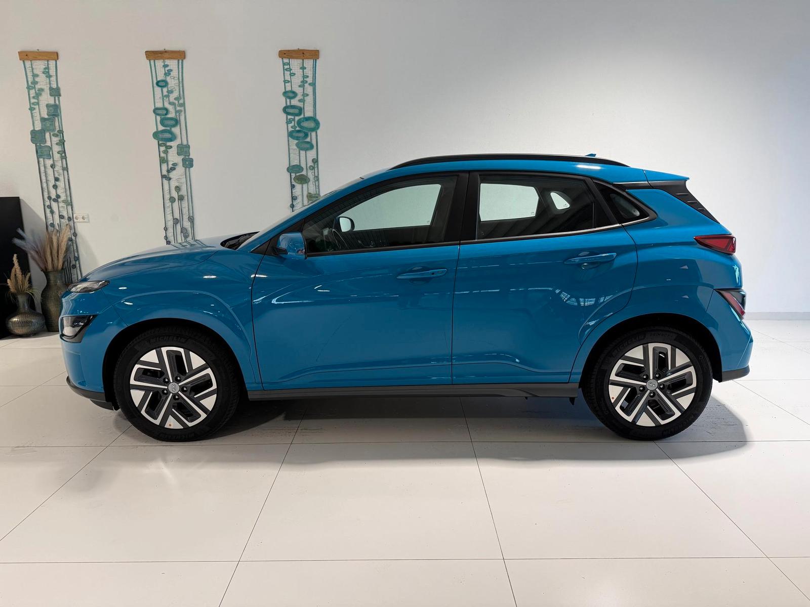 Hyundai KONA Select / Select-Paket Elektro 2WD Lenkra...