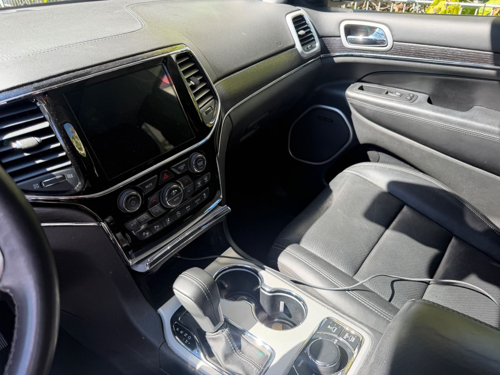Fahrzeugabbildung Jeep Grand Cherokee 3.0l V6 MultiJet 184kW Summit