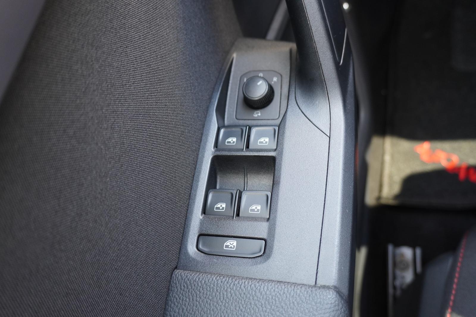 SEAT Ibiza 1.0 TSI FR LED Navi Panorama Beats Kamera, миниатюра 19