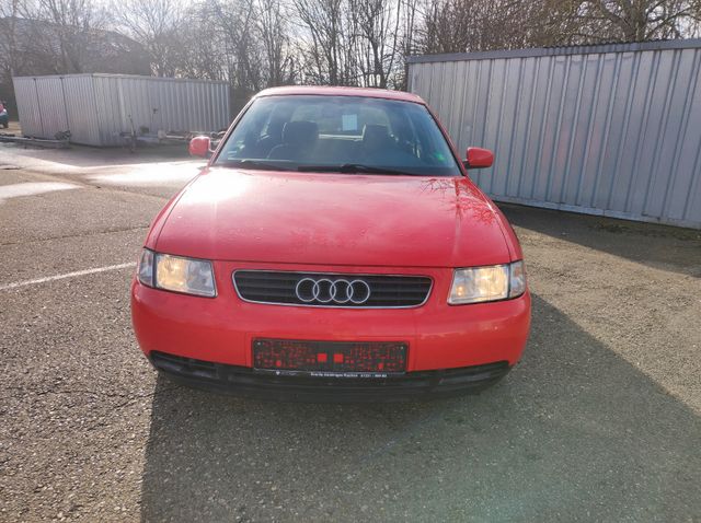 Audi A3 1.6 Ambiente