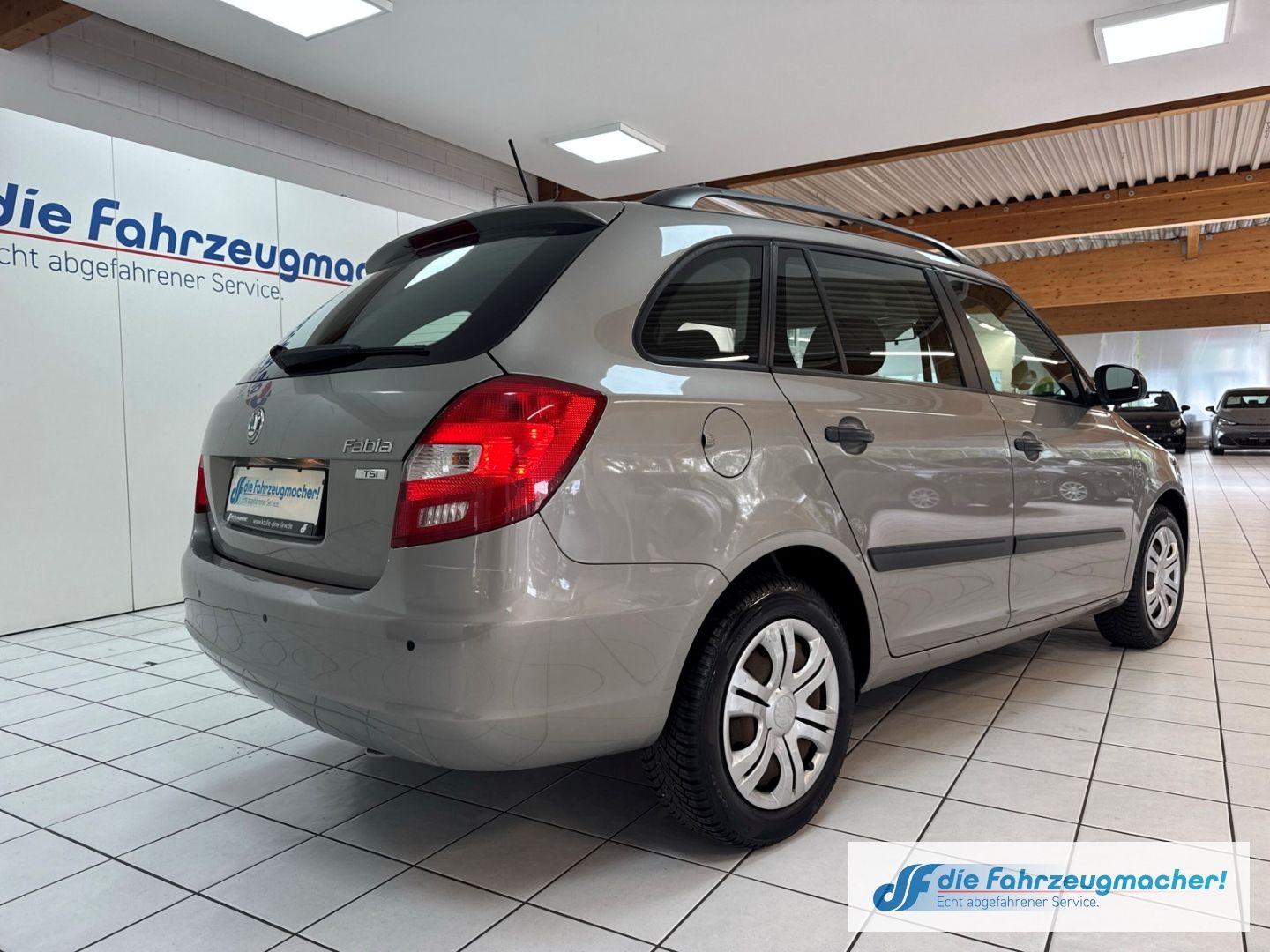 Fahrzeugabbildung SKODA Fabia Combi Cool Edition GA Klima teilb.Rücksb M