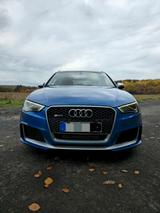 Audi RS3 2.5 TFSI S tronic quattro Sportback - - Audi RS3: Blau