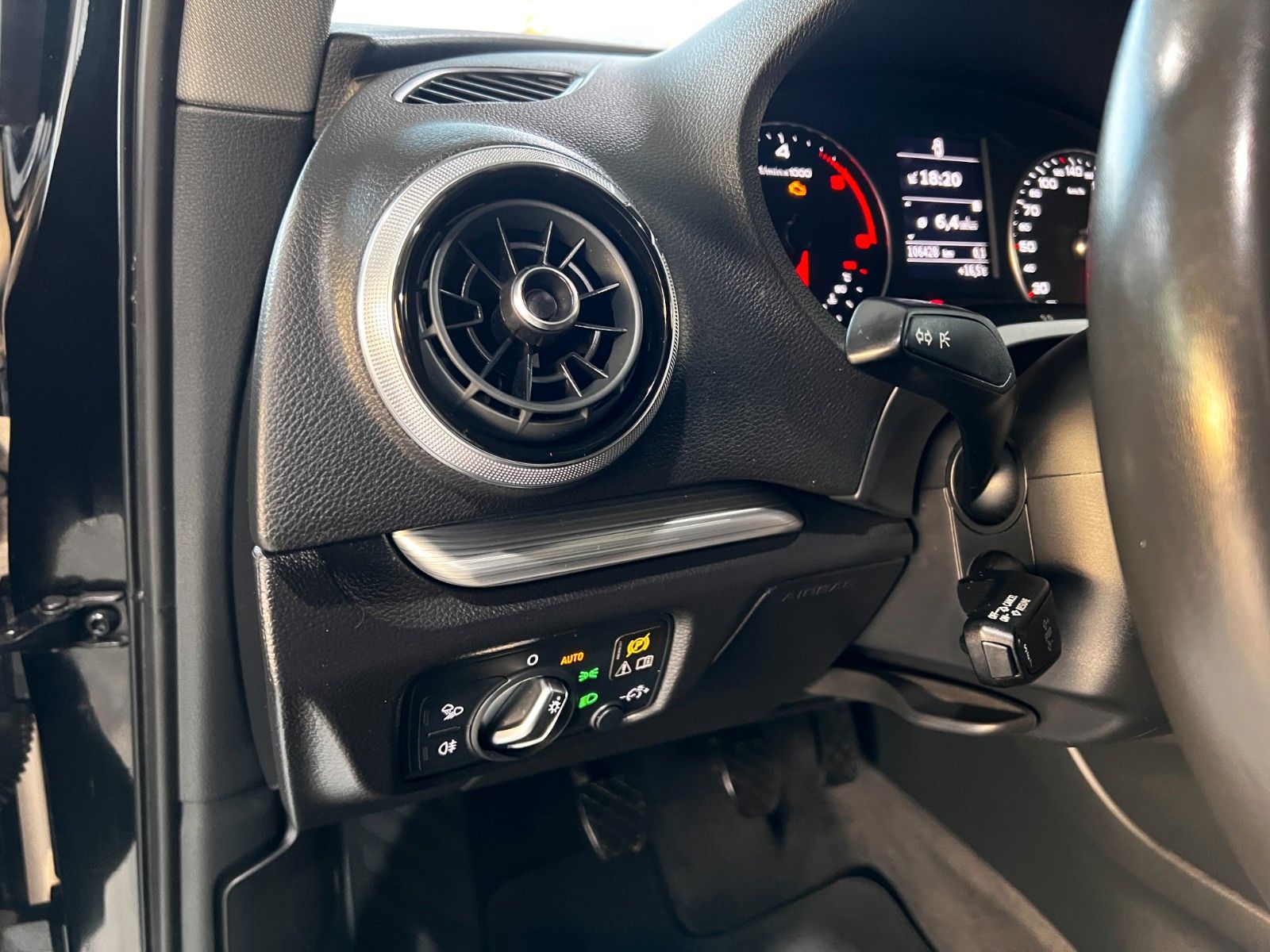 Audi A3 Sportback Sport | NAVI | SHZ | TEMPO | AHK foto 16