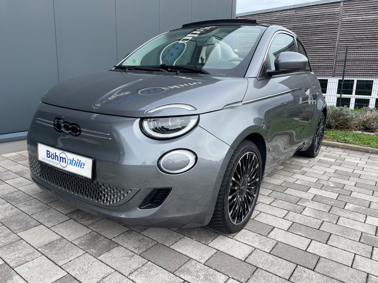 Fiat 500e Cabrio La Prima by Bocelli/1. Hand/Mwst. imagem 3