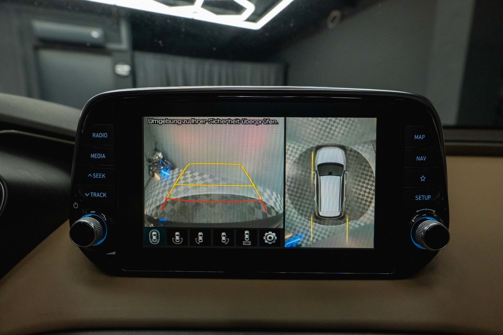 Fahrzeugabbildung Hyundai SANTA FE Premium 4WD 8G *Pano*360*LED*ACC*HUD*