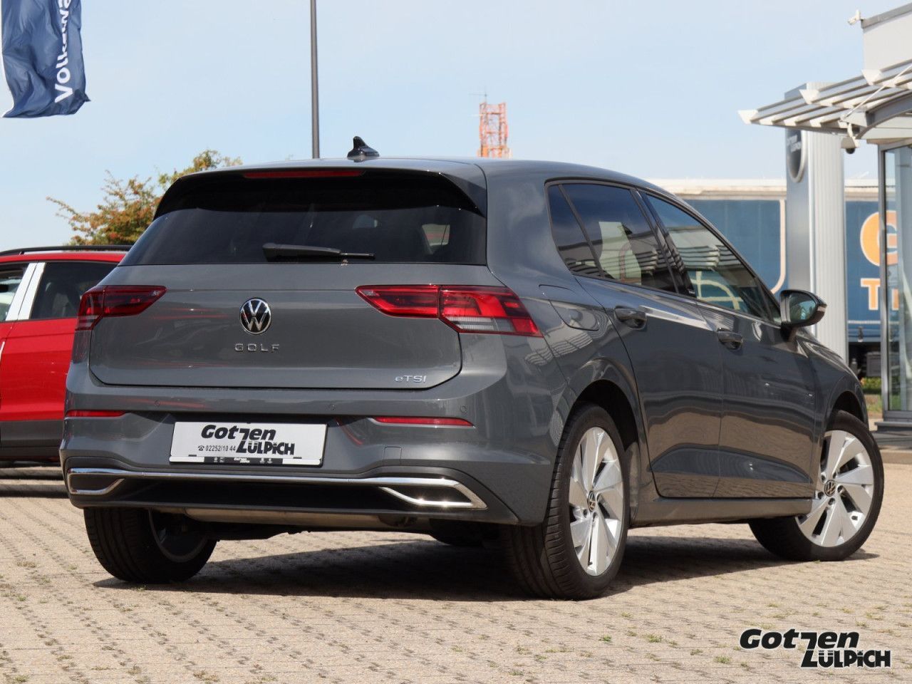 Fahrzeugabbildung Volkswagen Golf VIII 1.5 eTSI Move DSG Navi Bluetooth LED