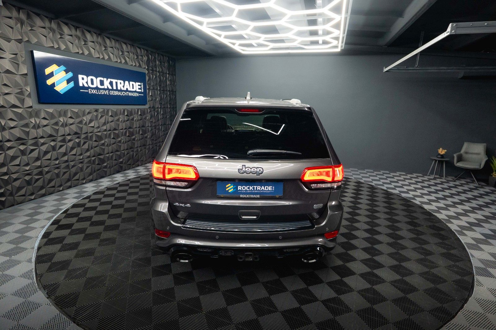 Fahrzeugabbildung Jeep Grand Cherokee 5.7 V8 SRT OVERLAND *Pano*ACC*19%