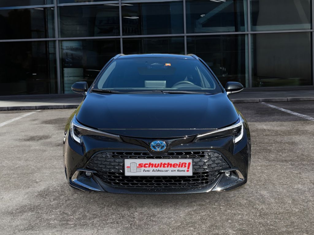 Fahrzeugabbildung Toyota Corolla 1.8 Hybrid Touring Sports Team Deutschla