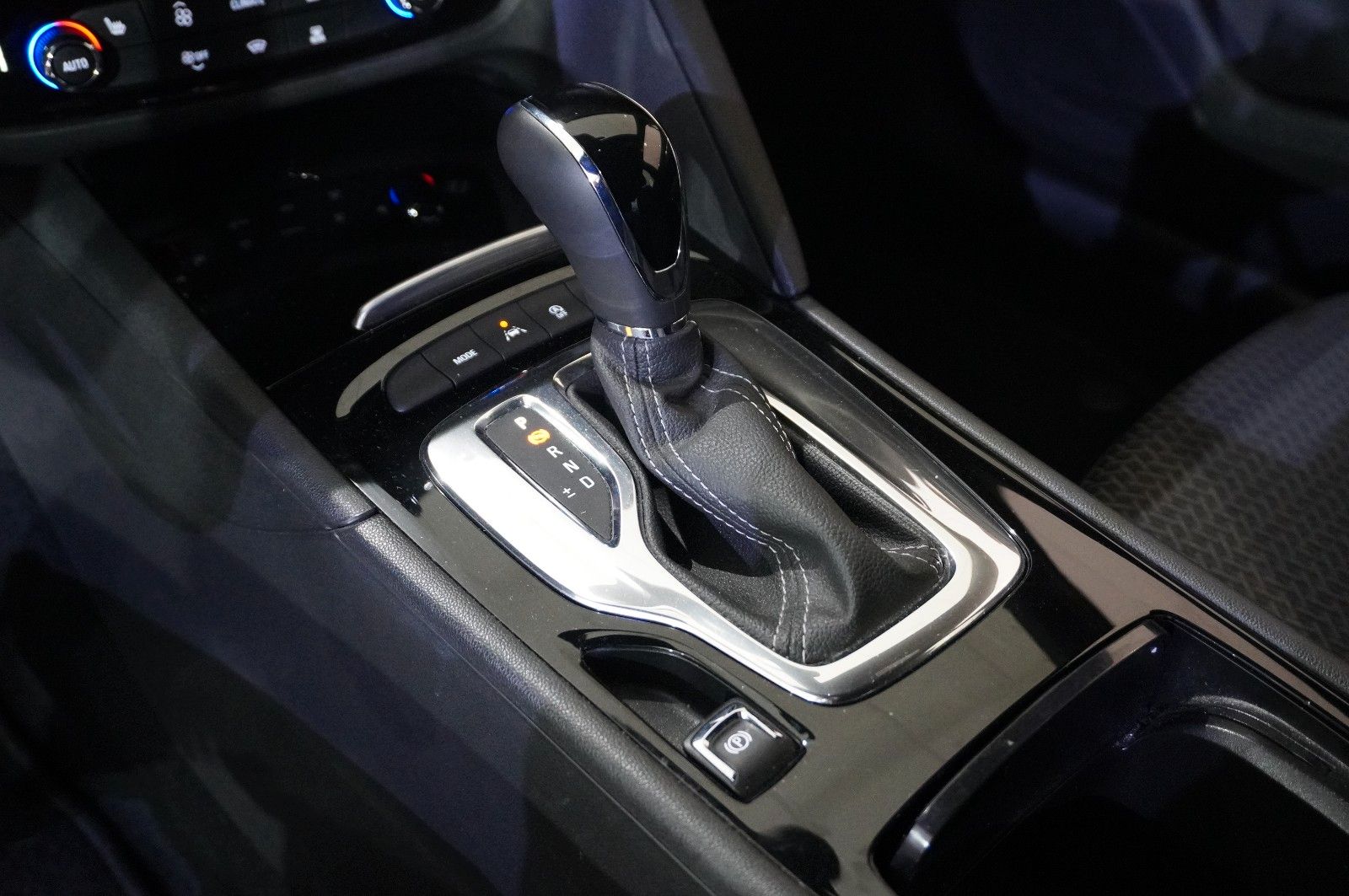 Fahrzeugabbildung Opel Insignia B ST 2.0T BUSINESS NAVI/LED/KAMERA/DAB+