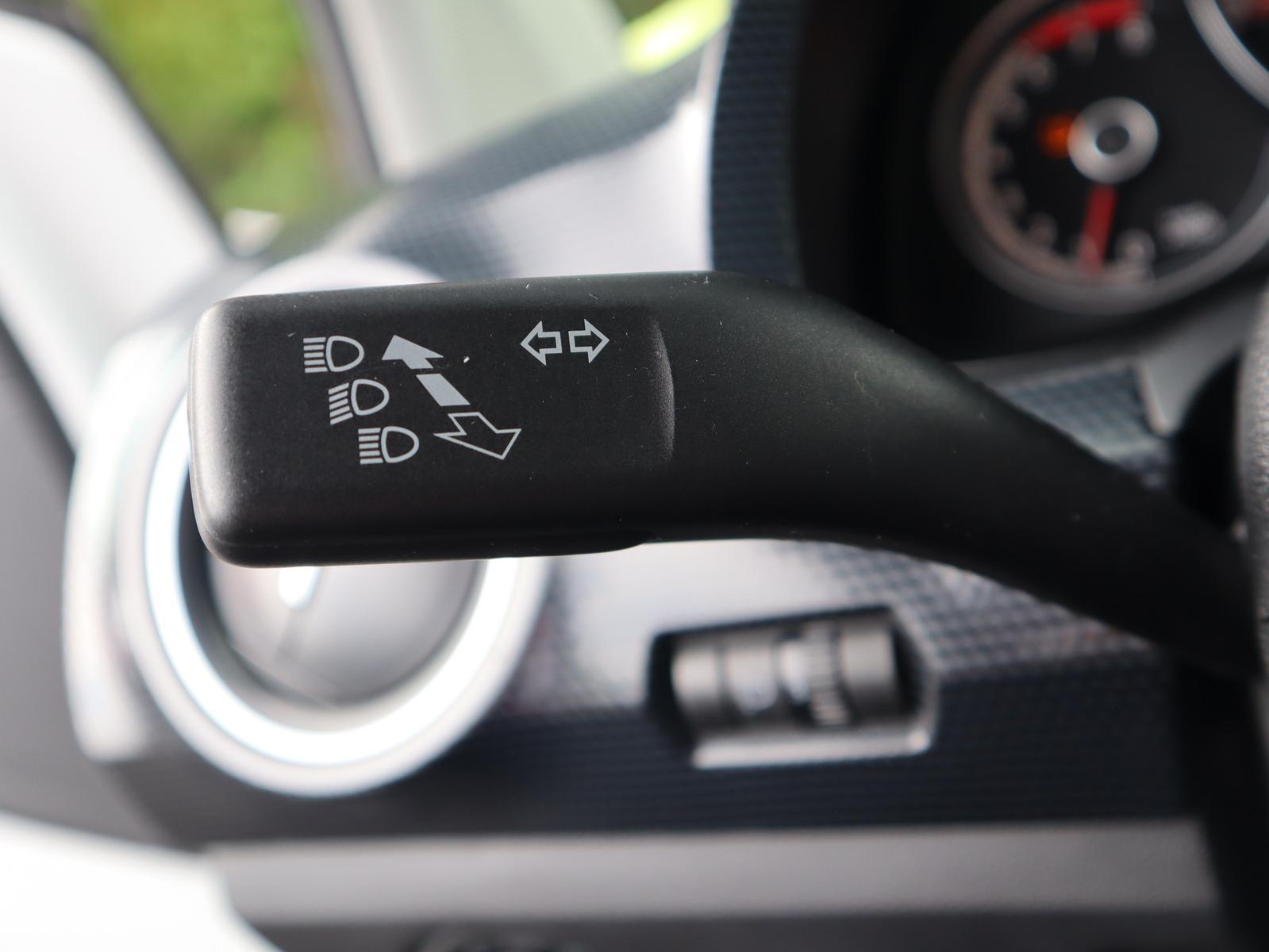 Volkswagen Up 1.0 Move up! Klima Sitzheizung Bluetooth USB, миниатюра 18