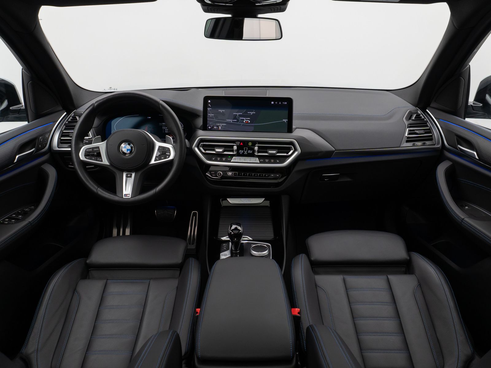 Fahrzeugabbildung BMW X3 xD30d M Sport Panorama Laser 360°HUD DAB HiFi
