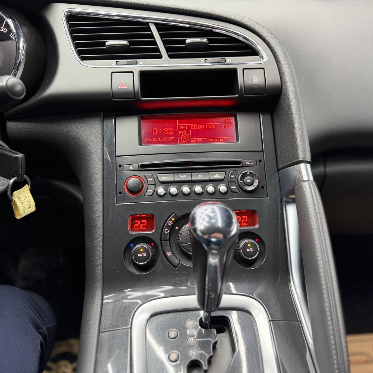 Peugeot 3008 Active/SHZ/TEMPO/AHK/AUT.