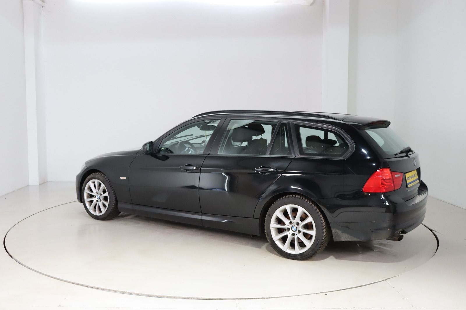 Fahrzeugabbildung BMW 318 i Touring * Klimaautomatik