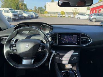 Peugeot 308 Active Pack+Klimaauto+Navi+BT+PDC+Schaltw.