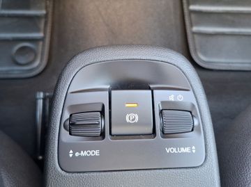 Fiat 500e La Prima 42 kWh *LED*NAVI*SITZHEIZUNG*KAMER