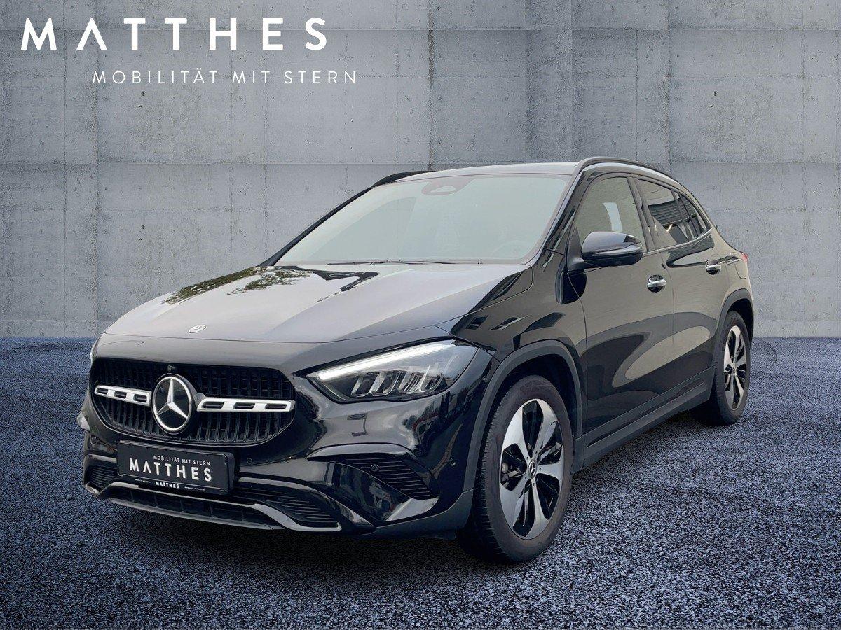 Mercedes-Benz GLA 180 Night/Pano/360°/LED/19''