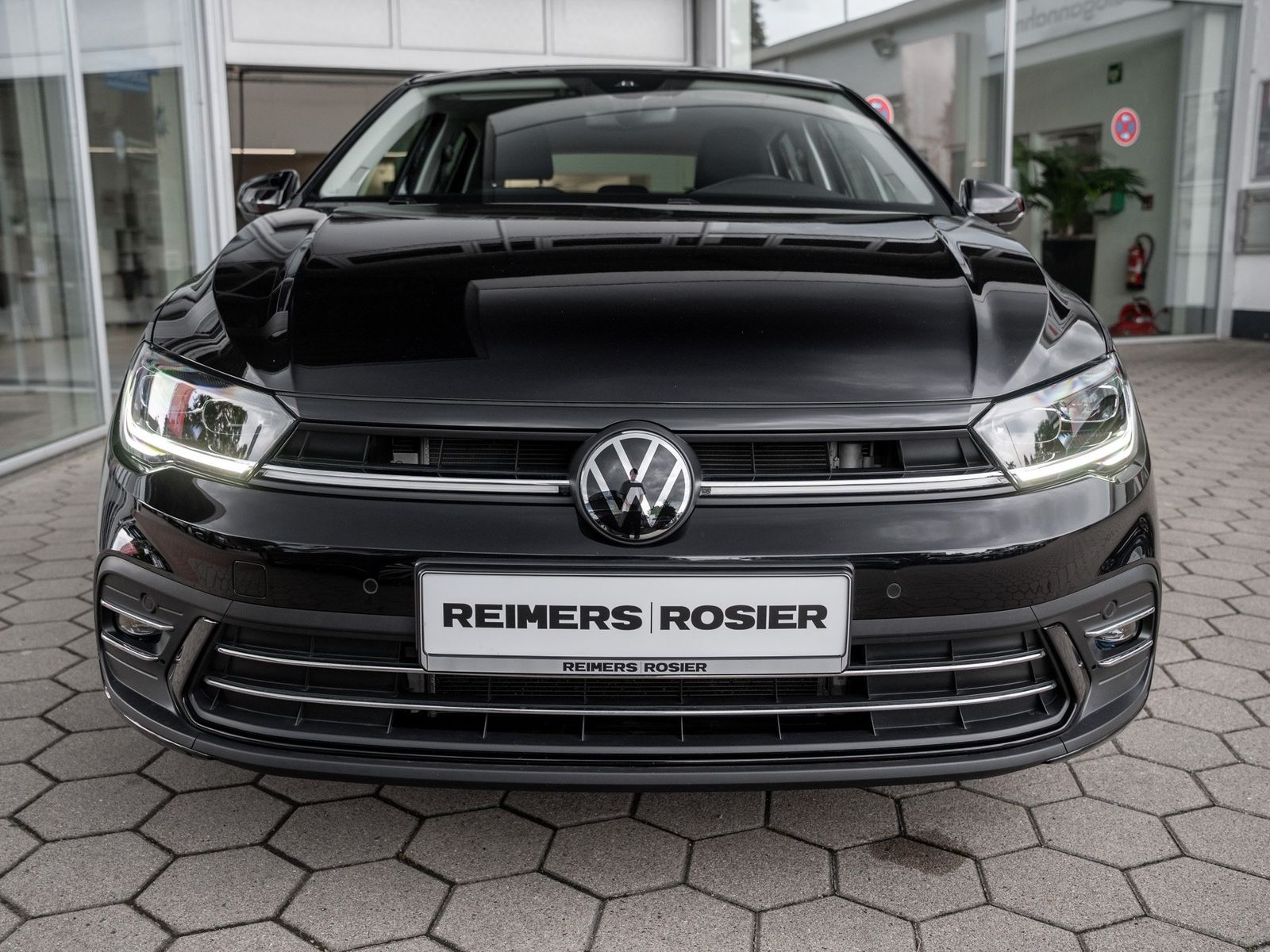 Volkswagen Polo TSI IQLight Navi Virtual KlimaA LED LM PDC imagem 3