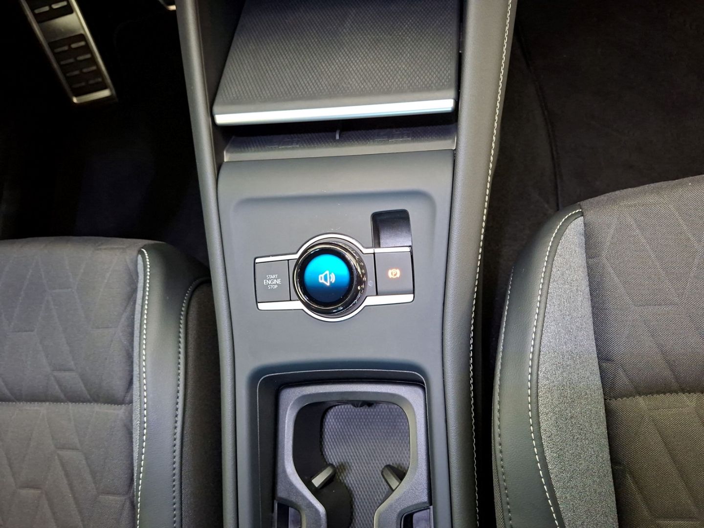 Tiguan 1.5 eTSI DSG Goal *AHK*NAVI*KAMERA*MATRIX