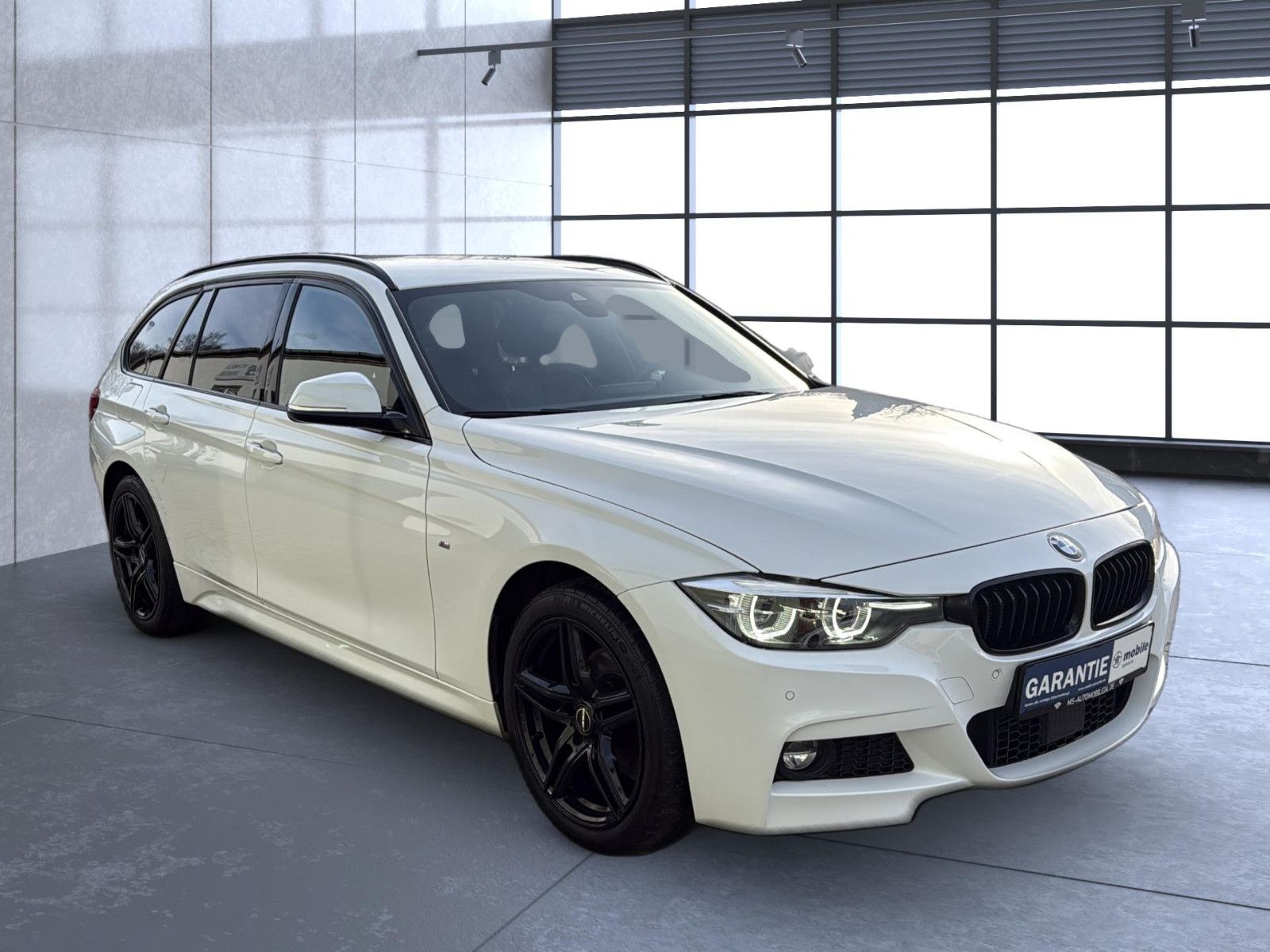 Fahrzeugabbildung BMW 320 d Touring  xDrive M Sport Shadow/ AHK