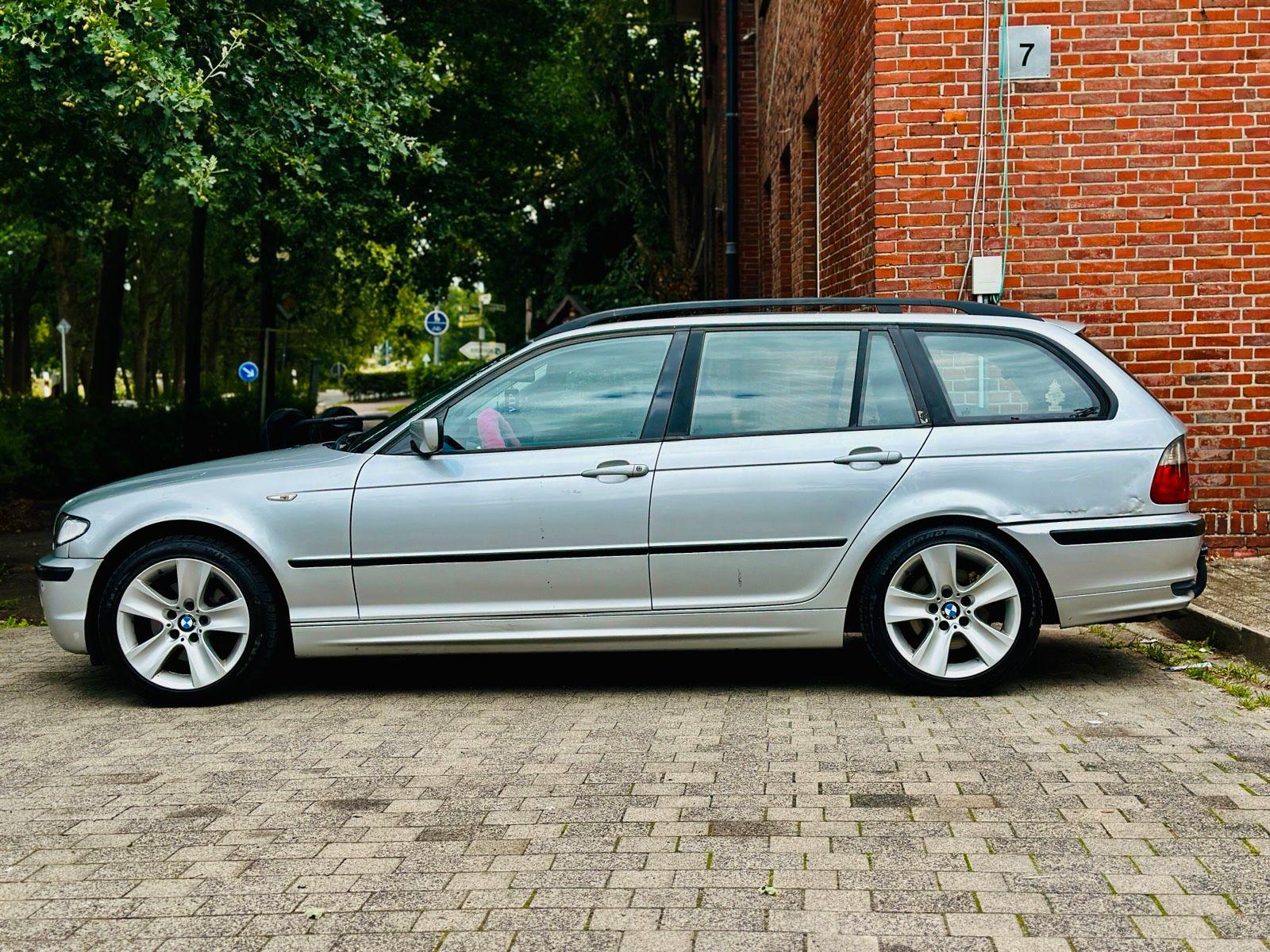 BMW 320 2005 — interior