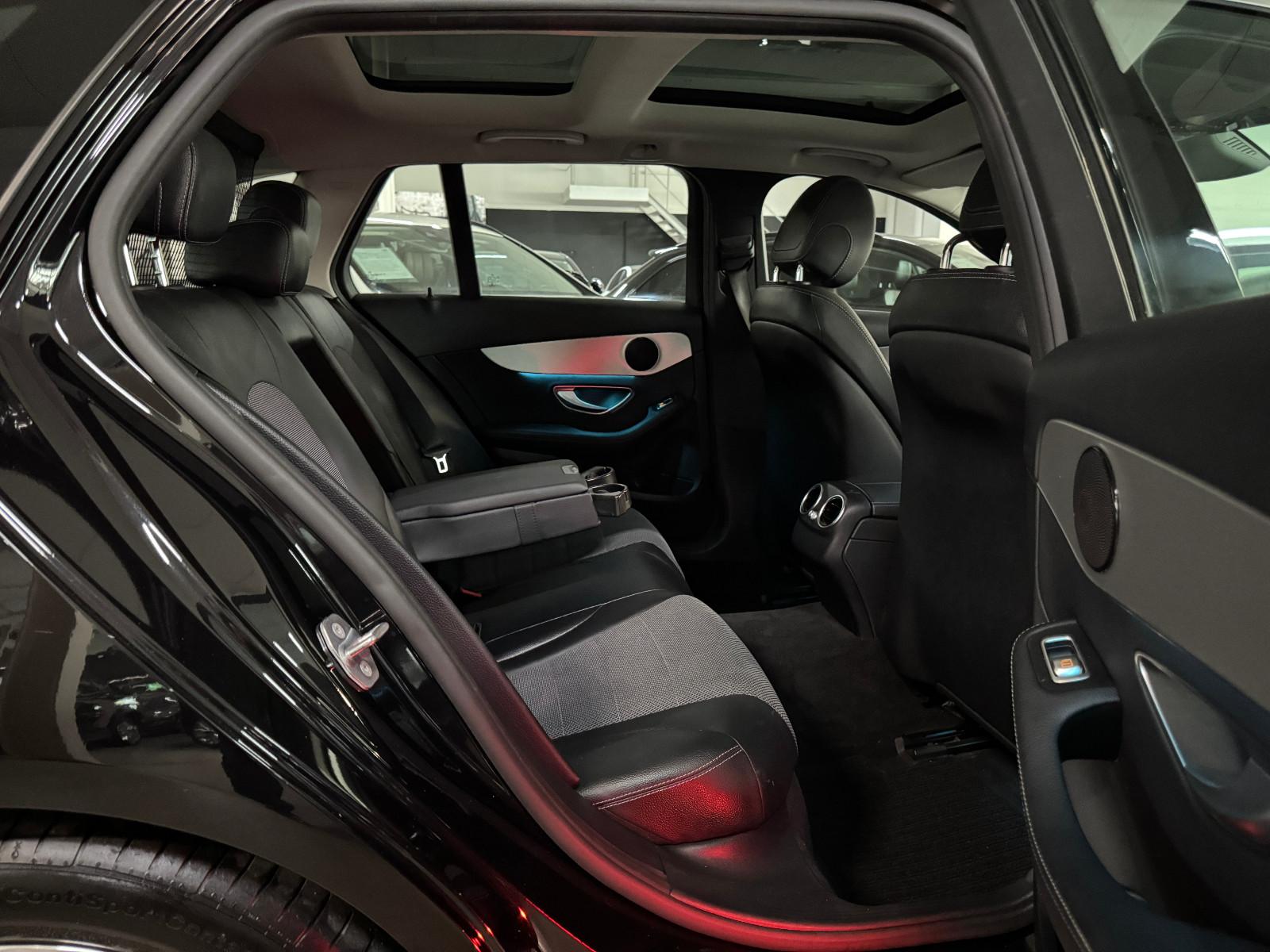 Mercedes-Benz C 180 T CGI 9GT 2X AVANTGARDE PANO ILS NAVI AHK