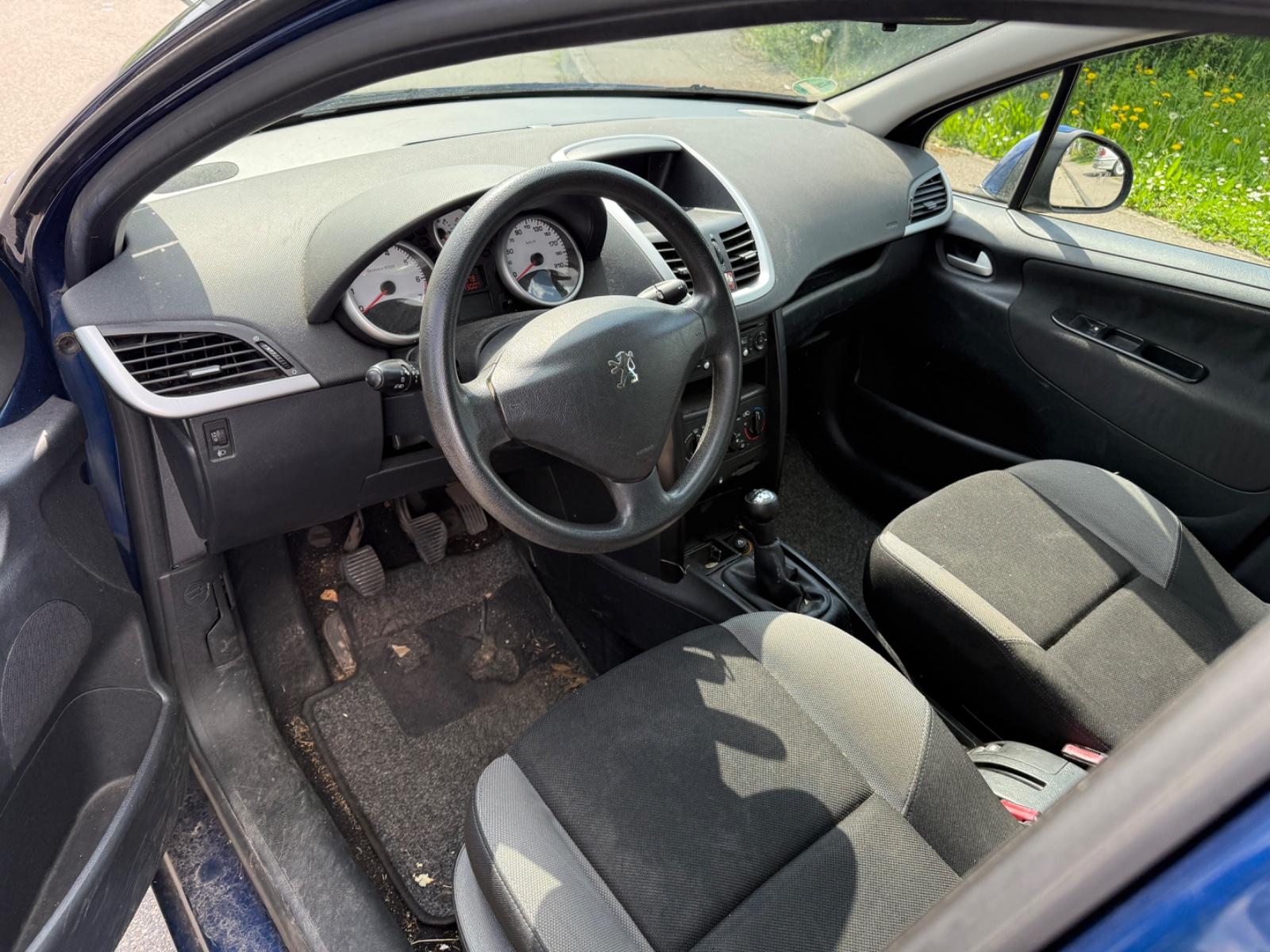 Peugeot 207 2008 — photo 9