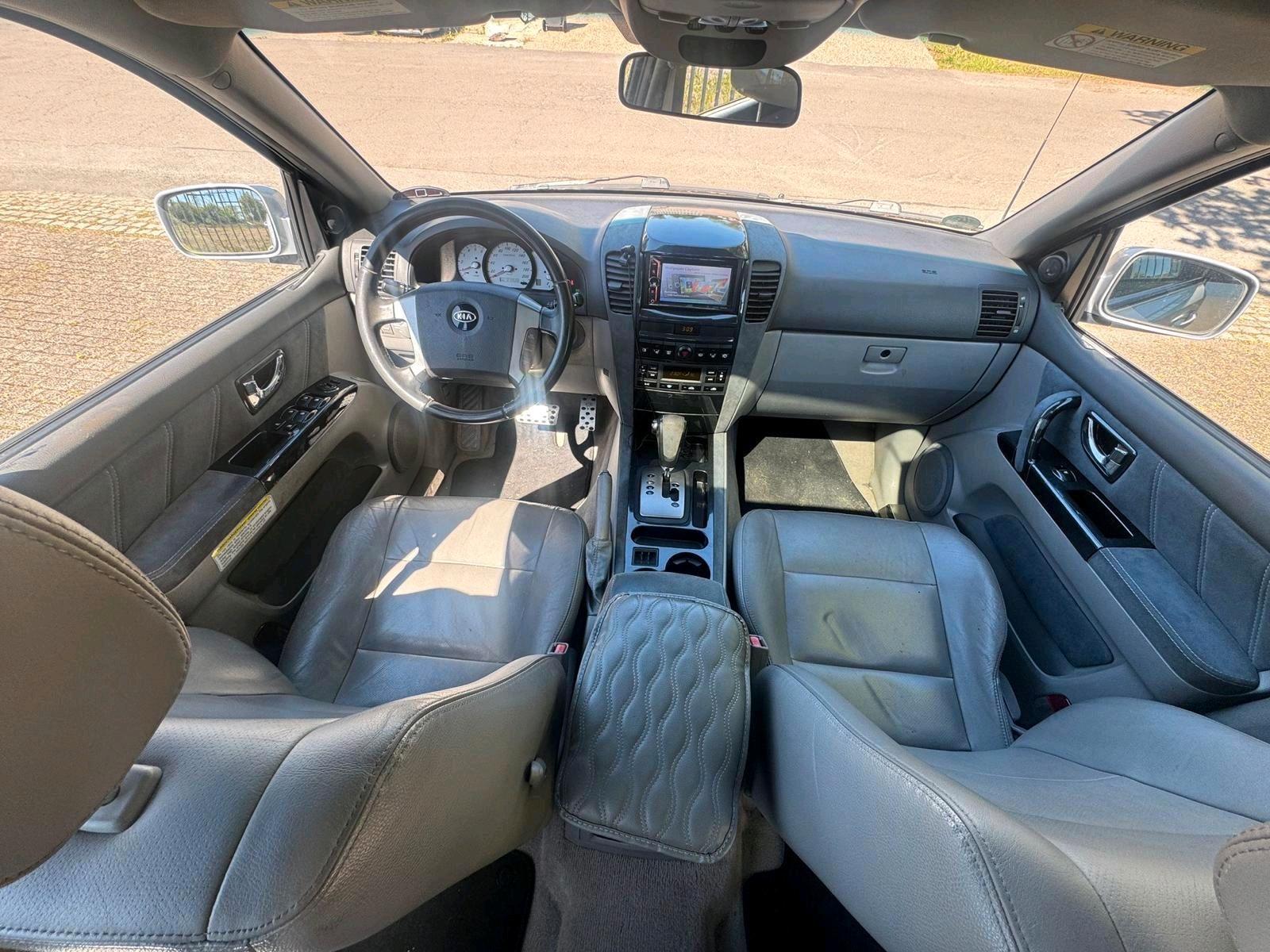 Kia Sorento 2006 — photo 8