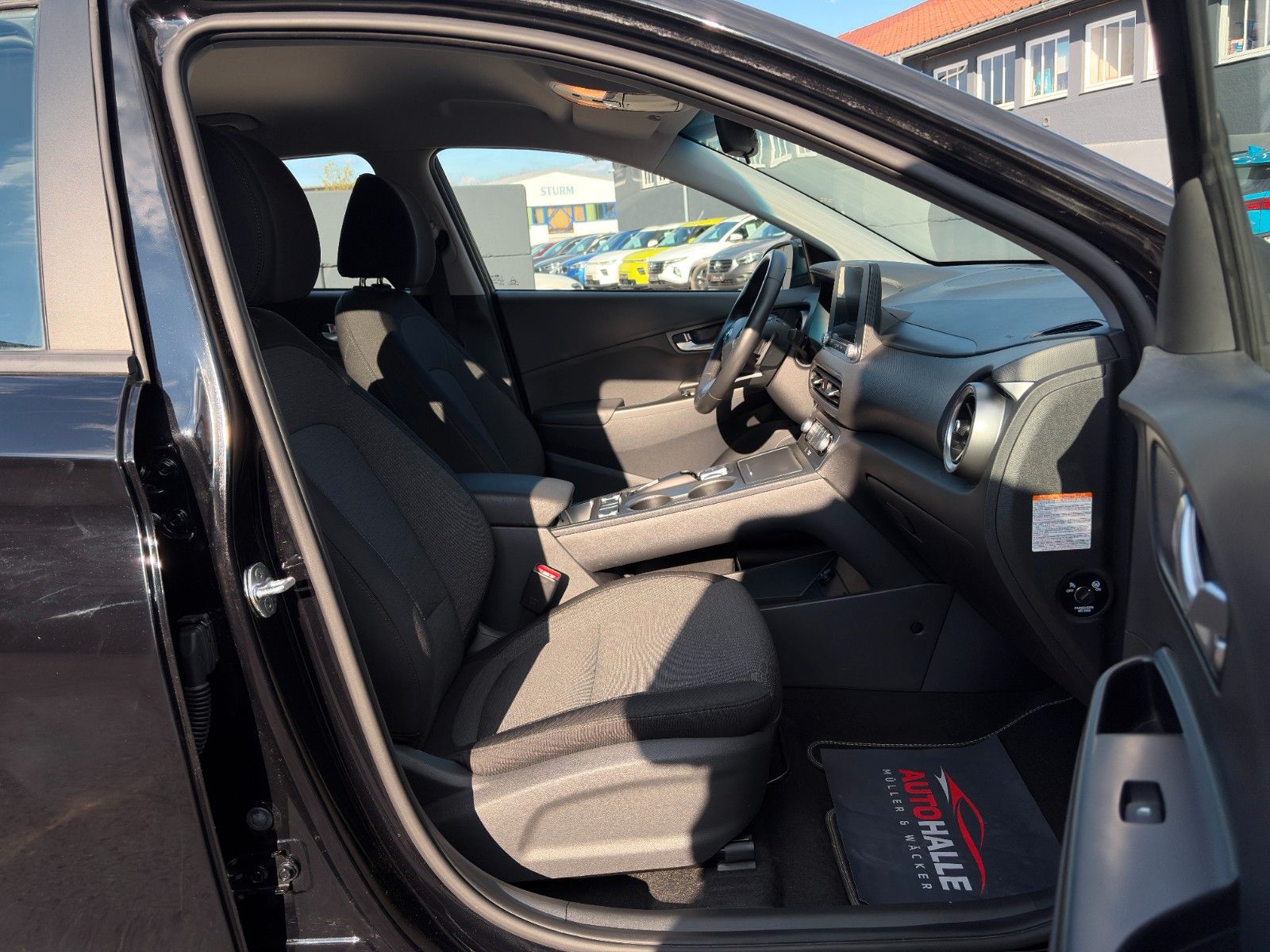 Fahrzeugabbildung Hyundai KONA E Select 2WD ACC PDC CAM LHZ SHZ CarPlay