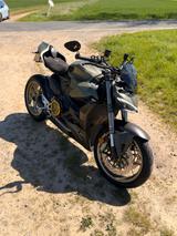Ducati Streetfighter V2 - mit viel Liebe zum Detail - DUCATI ST2