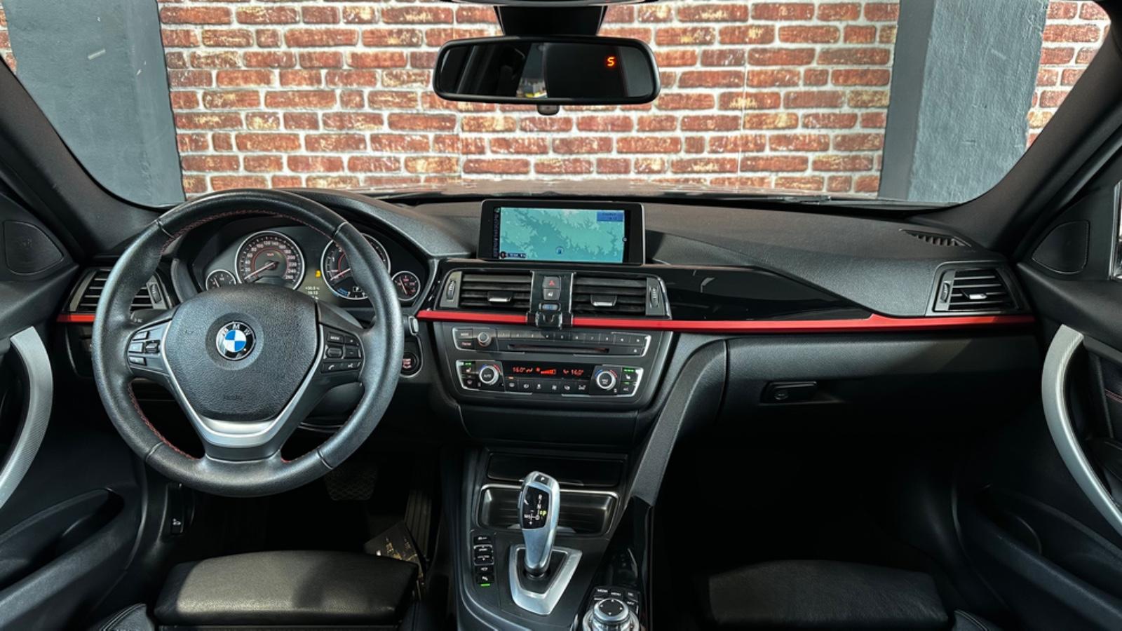 BMW 335i Hybrid | 306 ch | BVM | Cuir | Caméra | Sièges électriques | Sièges chauffants | Toit ouvrant