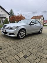 Mercedes-Benz 220 - Mercedes-Benz 220 aus 2013