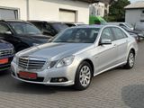 Mercedes-Benz E 220 CDI / SHZ / TEMP / PDC / - Mercedes-Benz E 220 aus 2009