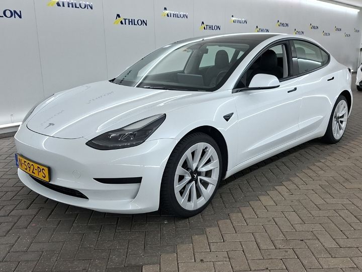 Tesla Model 3 Standard RWD Plus 88,7% SoH FACELIFT [ L