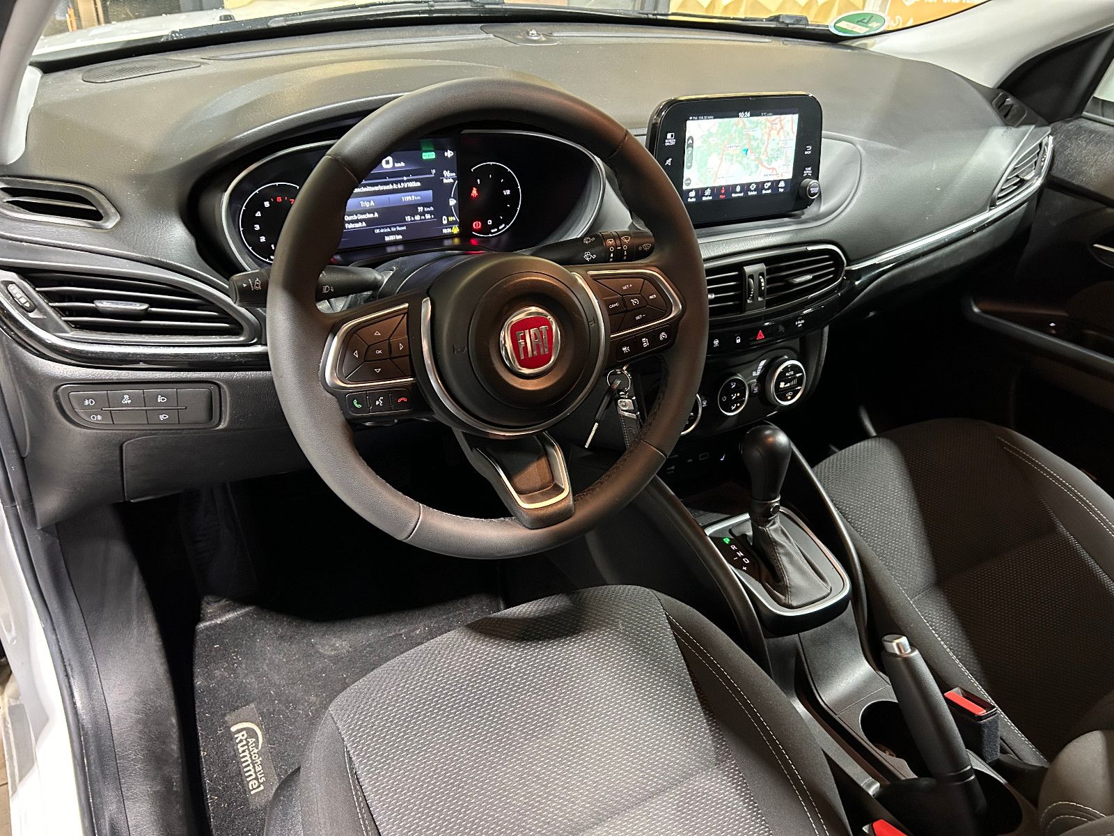 Fahrzeugabbildung Fiat Tipo City Life/ACC/SHZ/KAMERA/NAVI/SPURHALTE