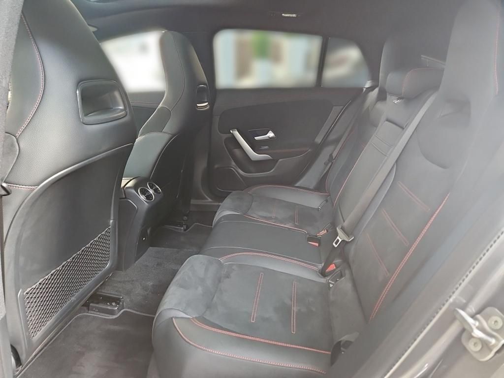 Fahrzeugabbildung Mercedes-Benz CLA 200 SB AMG AHK Pano LED SHZ Ambie. 360° ACC