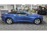 Chevrolet Camaro 2.0 L Turbo Cabrio - blaue Chevrolet Camaro