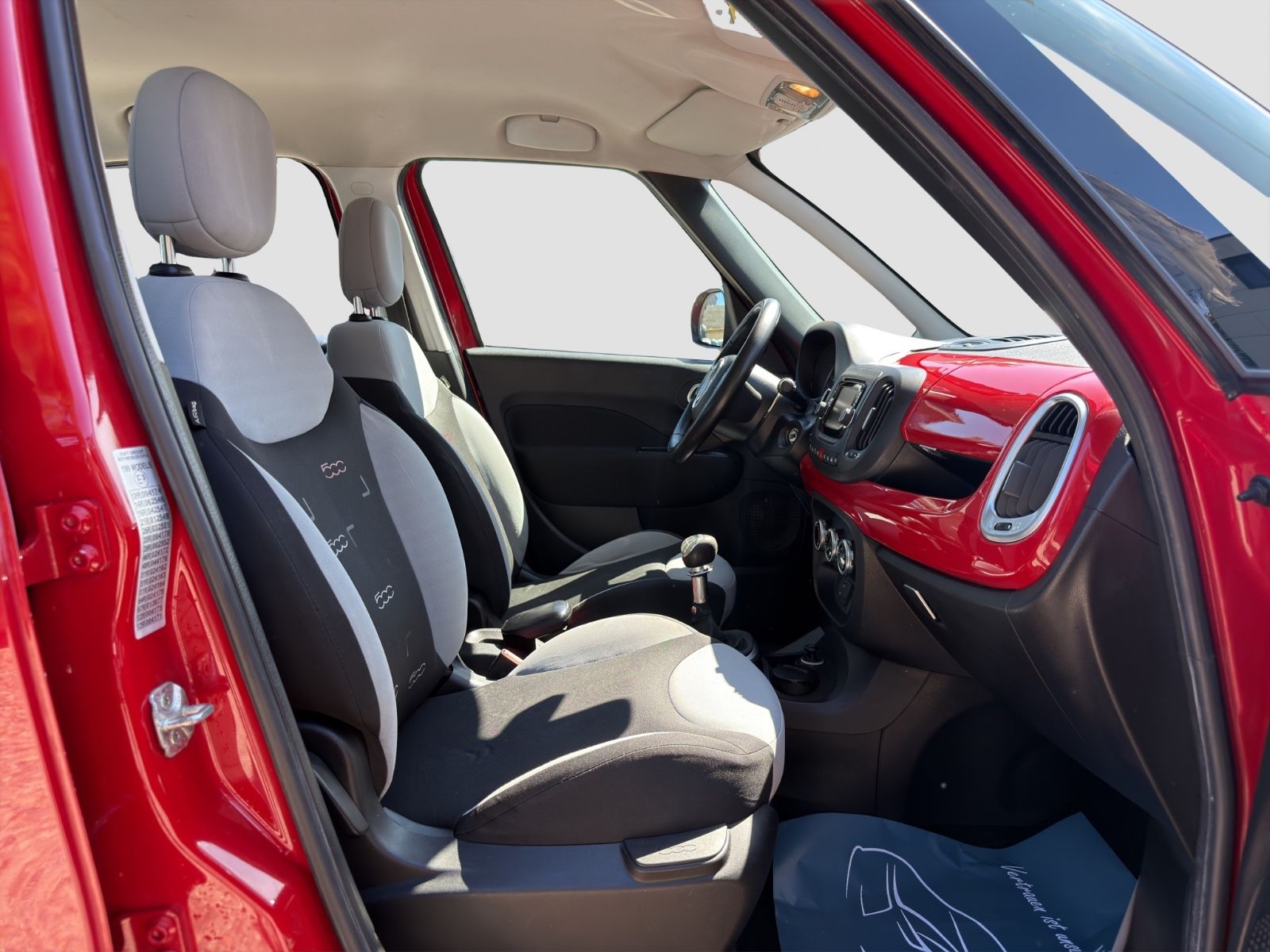 Fahrzeugabbildung Fiat 500L Pop Star/II.Hand/Klima/Tempomat/City-Servo