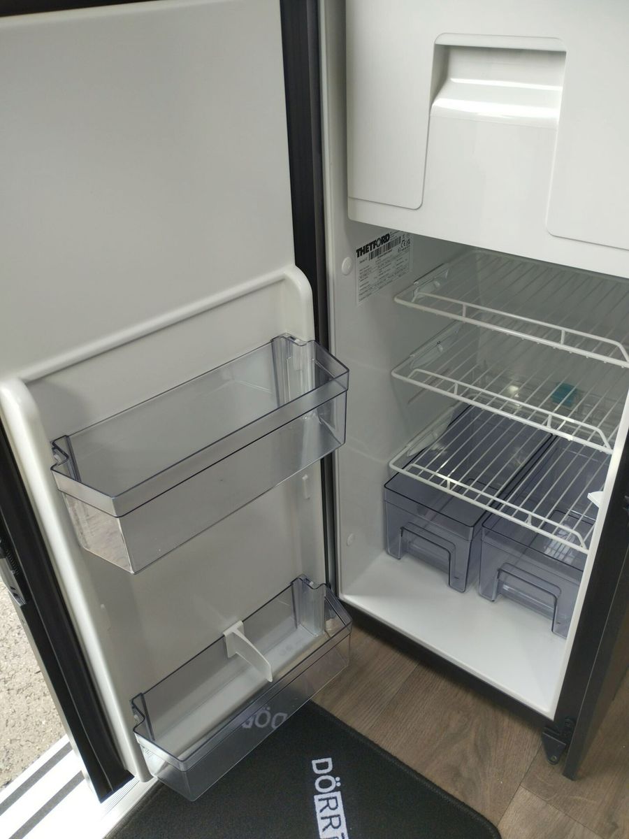 Fahrzeugabbildung Sunlight Adventure Cliff 640 Automatik, Dörr Edition, LT